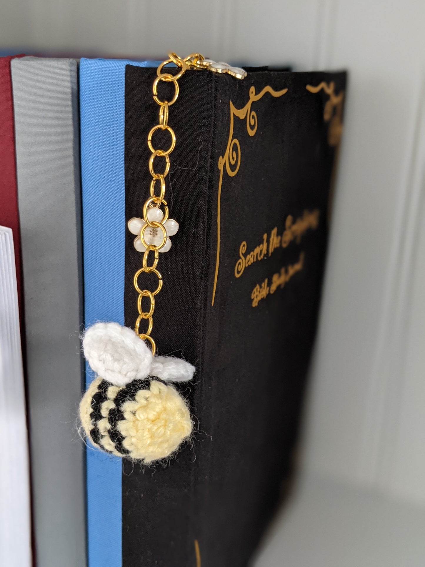 Bee Ye Kind Clear Acrylic Bookmark π